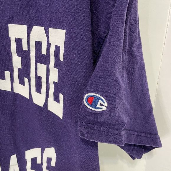 Goshen College Maple Leafs Graphic T Shirt, Large, Champion, Purple - Picture 2 of 8